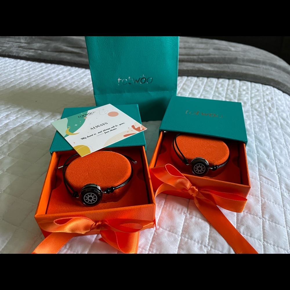 Totwoo smart bracelets